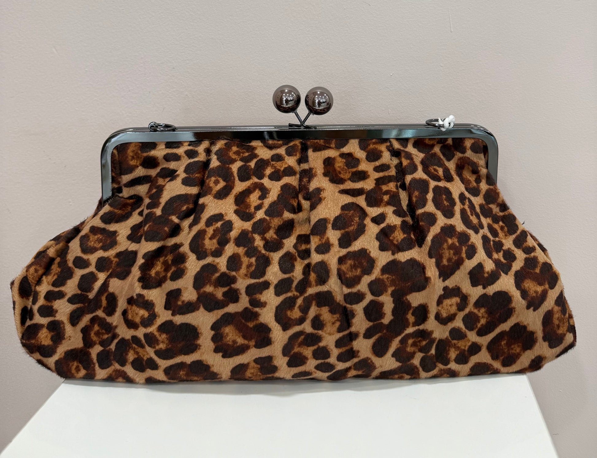 Clutch Leopard