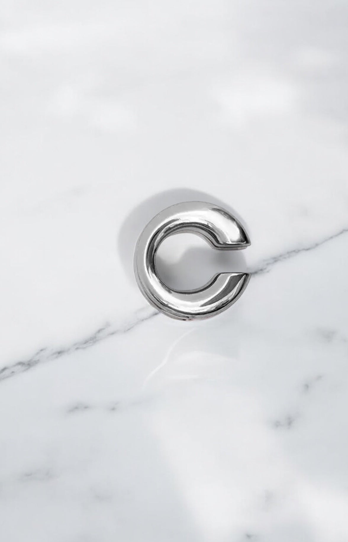 Ear cuff