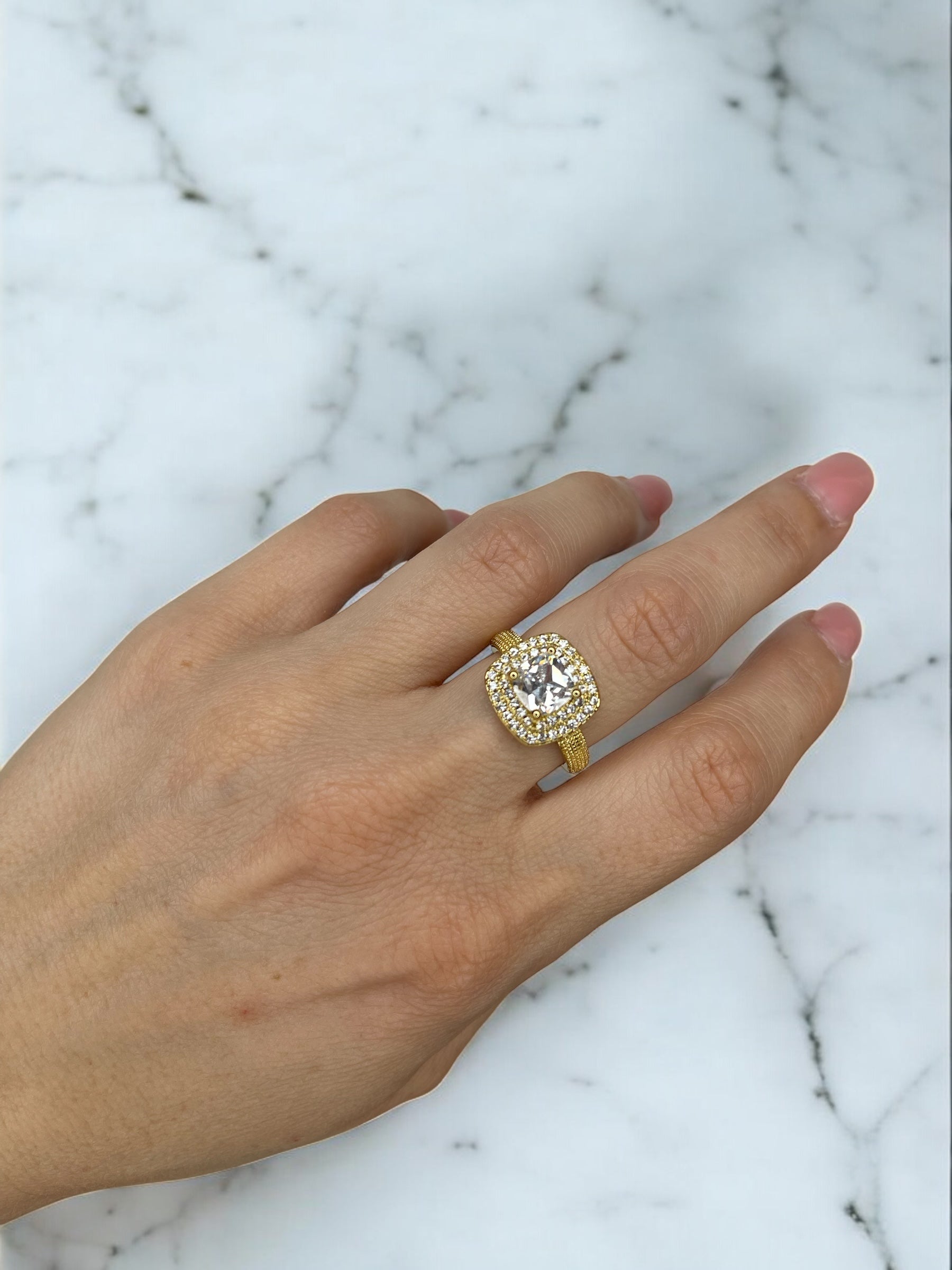 Anello pietra