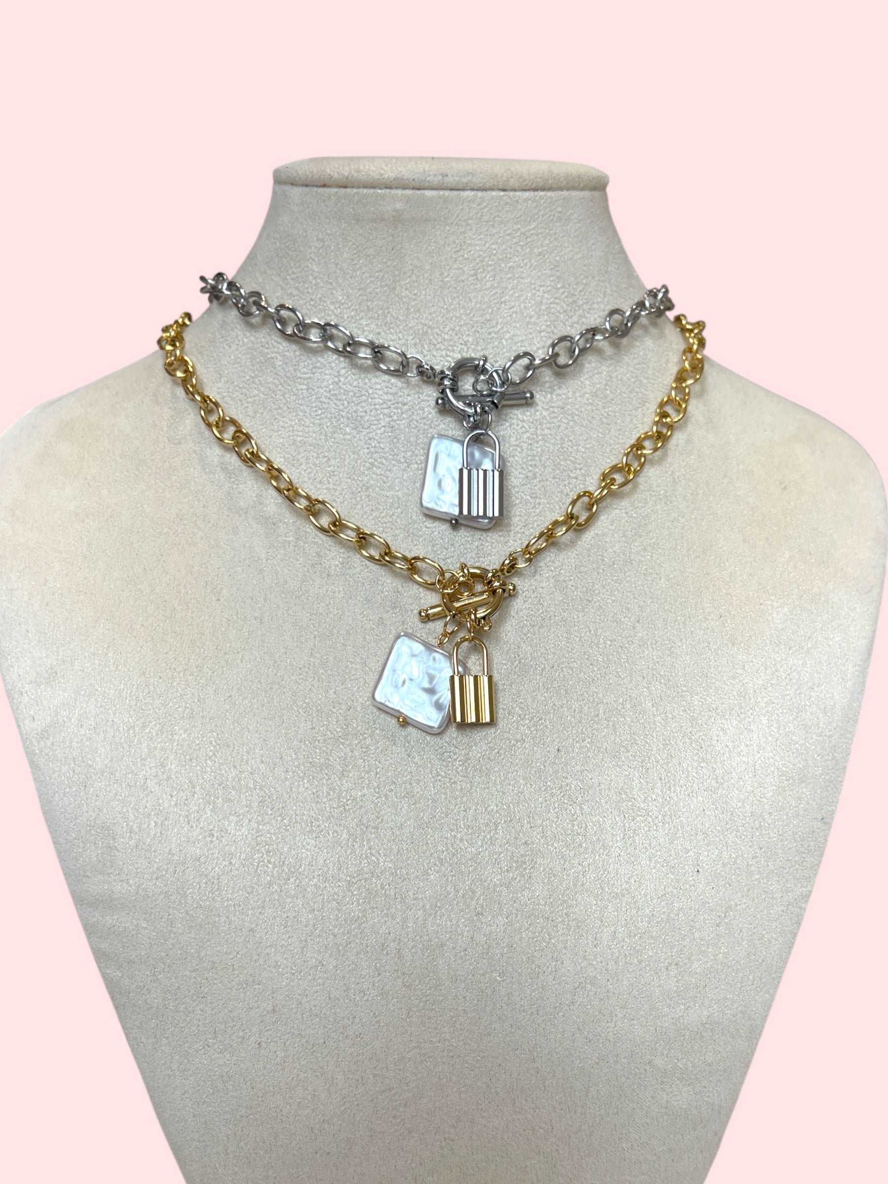 Collana lucchetto perla