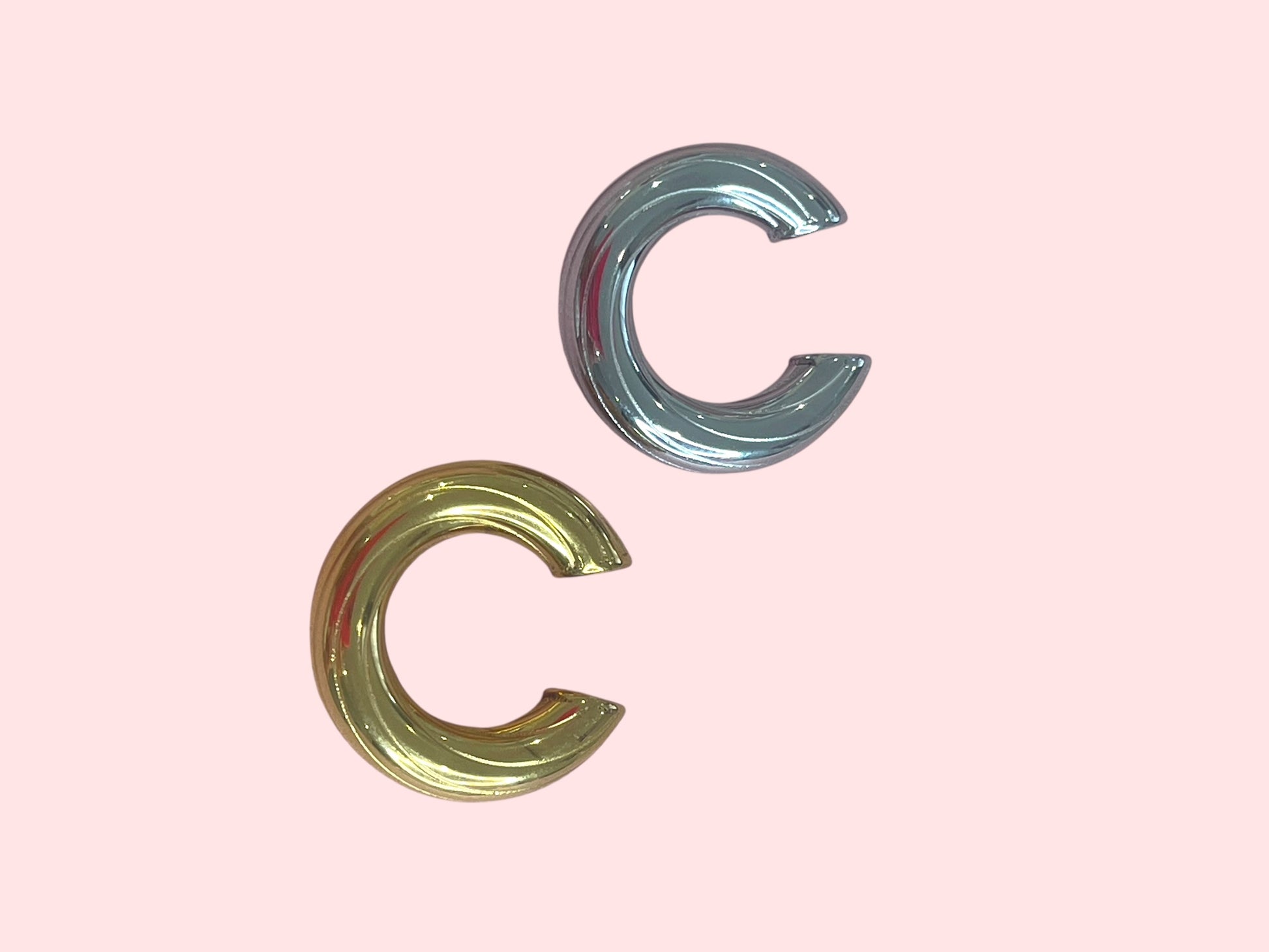 Ear cuff