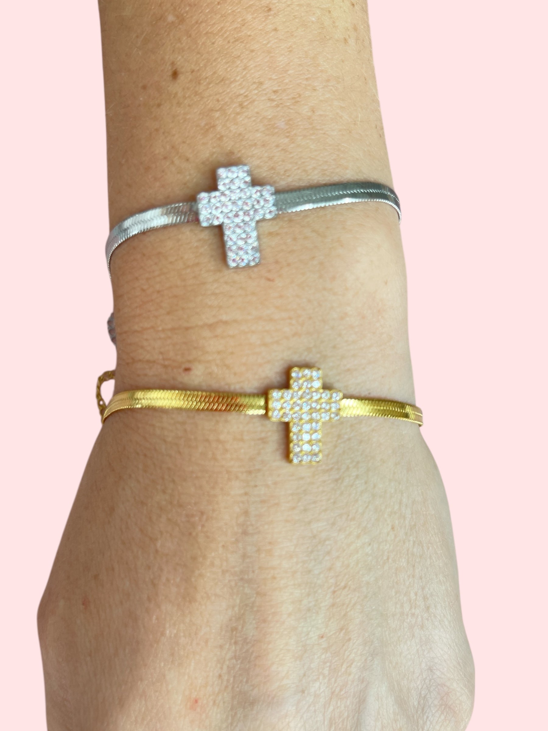 Bracciale croce luminosa